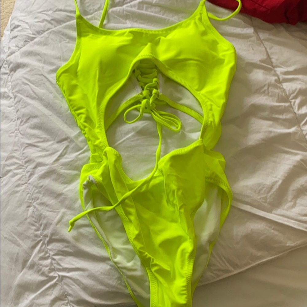 Bathing suit
